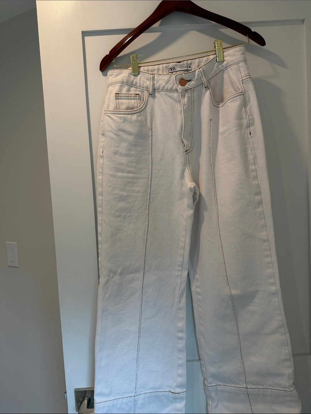 Zara Off-White Wide-Leg Jeans with Front Seam